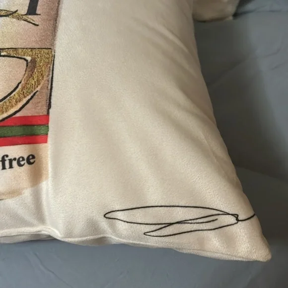 Decorative Pillows SET of 3. NON Branded New Out Of Package. - Picture 8 of 11